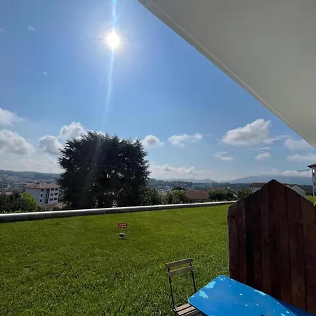 Lumineux A Pour 4 Personnes Avec Terrasse - Fr-1-239-1149